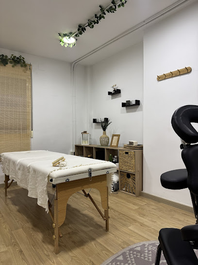 Indulge: Centro de Bienestar y Belleza