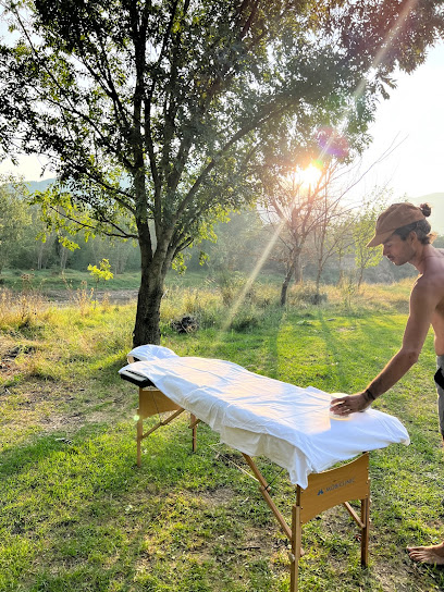 Shanti Nau: Massatges Ayurvèdics - Yoga - Breathwork - Teràpia Energètica LNT® Arnau Morgó