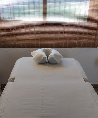 Sheila García Quiromasaje • Reiki • Yoga